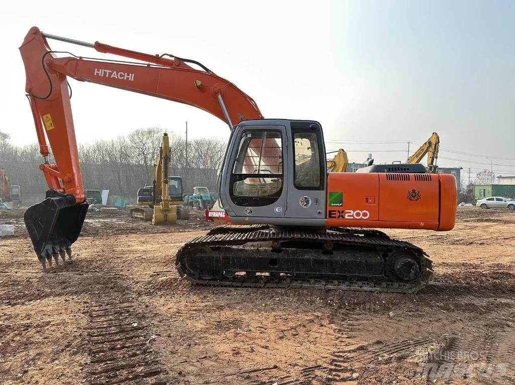 Hitachi EX 200 Vikšriniai ekskavatoriai