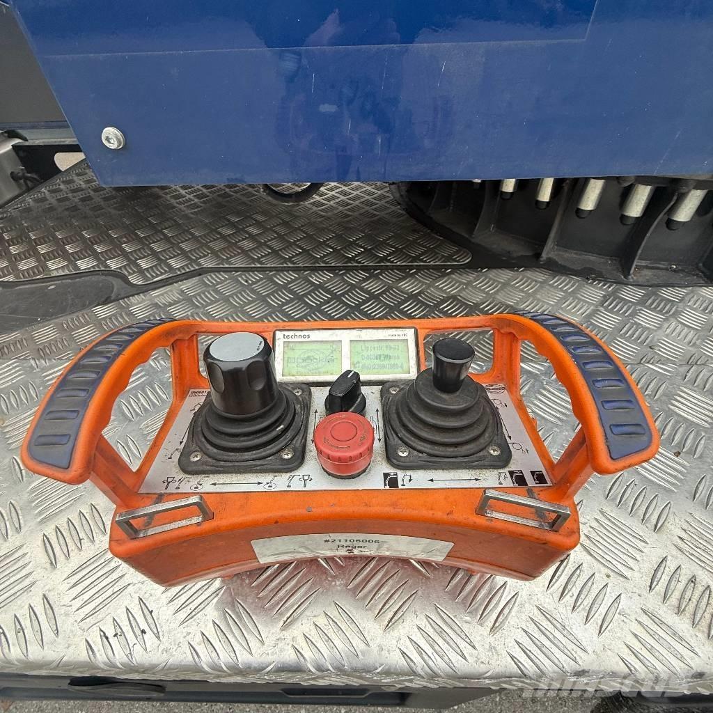 Böcker AHK 36/2400 Kiti kranai