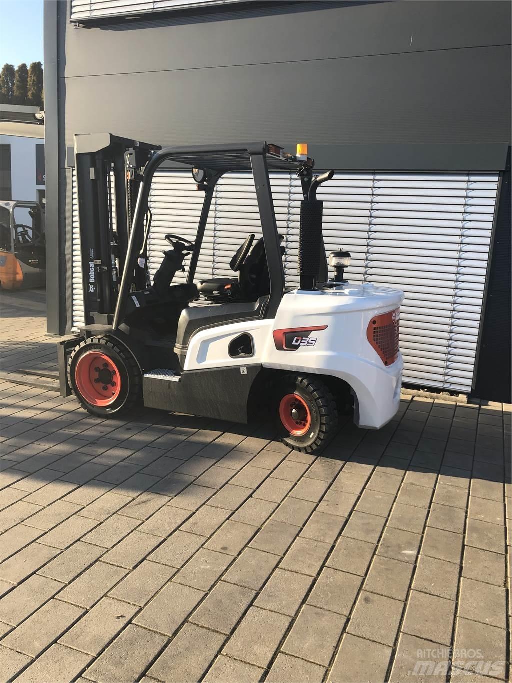  D30NXS Dyzeliniai krautuvai