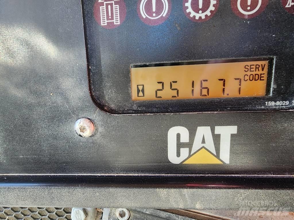 CAT D7R SERIE 2 Vikšriniai buldozeriai