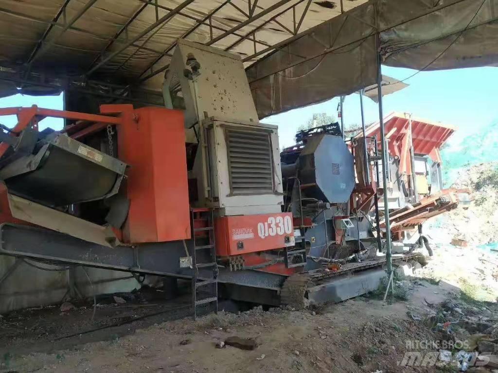 Sandvik QJ330 Mobilūs smulkintuvai