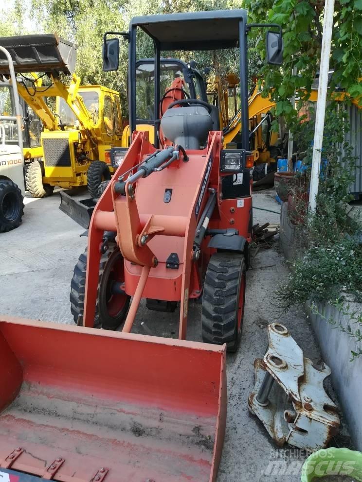 Eurocomach E215K Naudoti ratiniai krautuvai