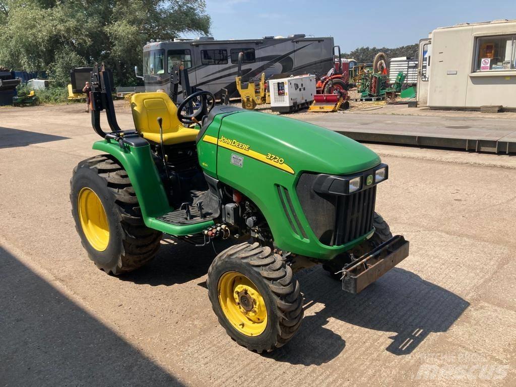 John Deere 3720 Traktoriai