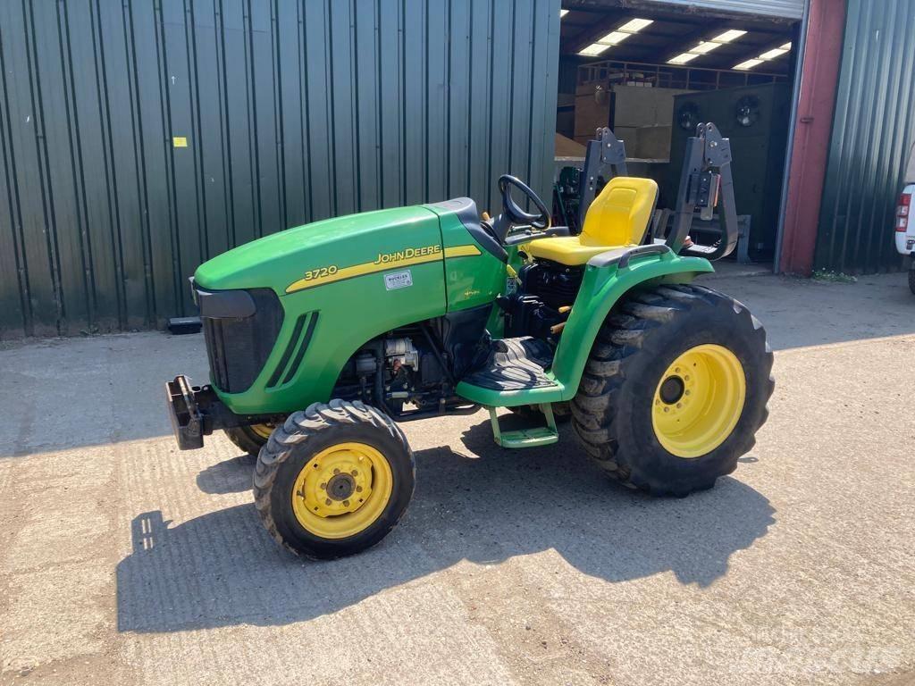 John Deere 3720 Traktoriai