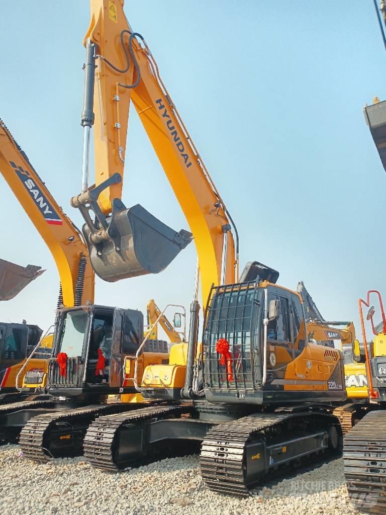 Hyundai 220 Vidutinės galios ekskavatoriai 7-12 t