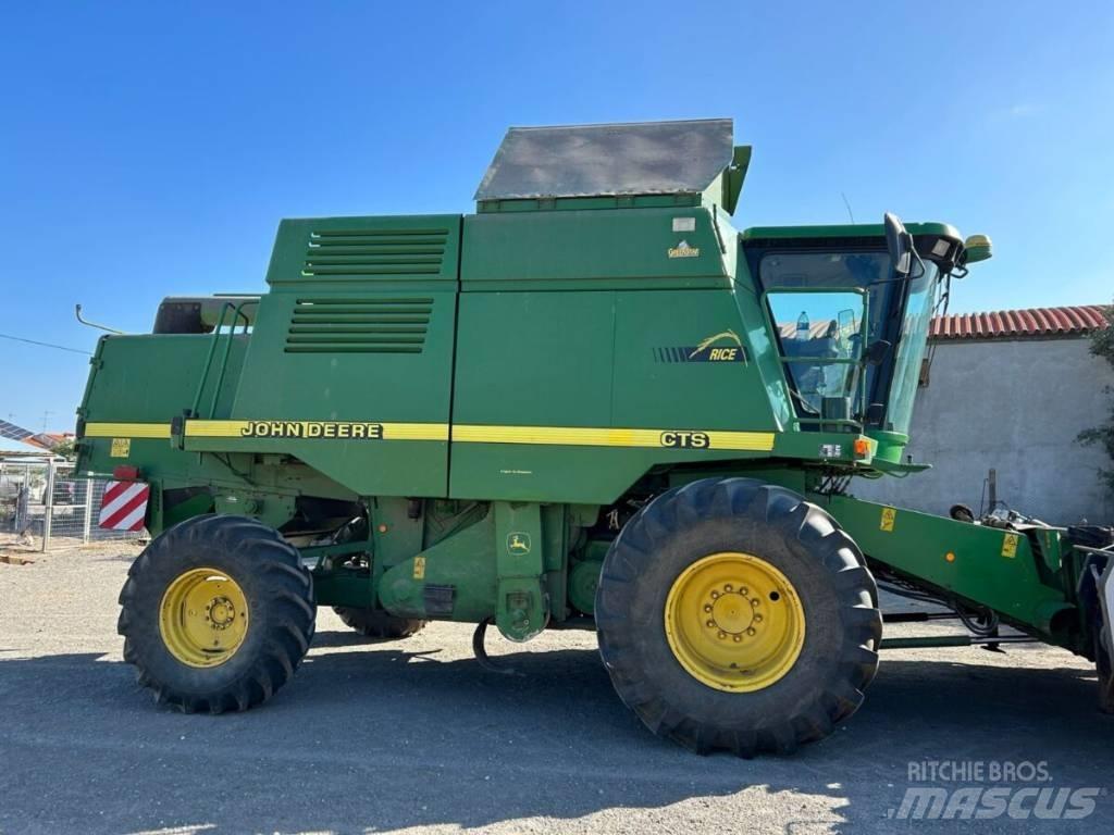 John Deere CTS Rice Derliaus nuėmimo kombainai