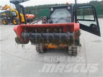 JCB 190 T Kompaktinių traktorių priedai