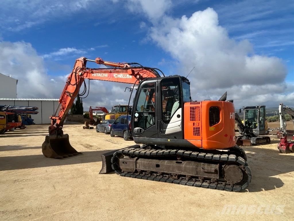 Hitachi ZX 135 Vikšriniai ekskavatoriai