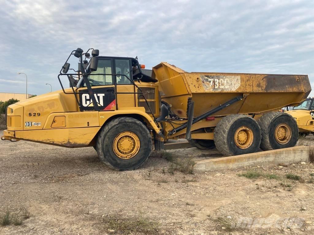 CAT 730 C Karjeriniai savivarčiai