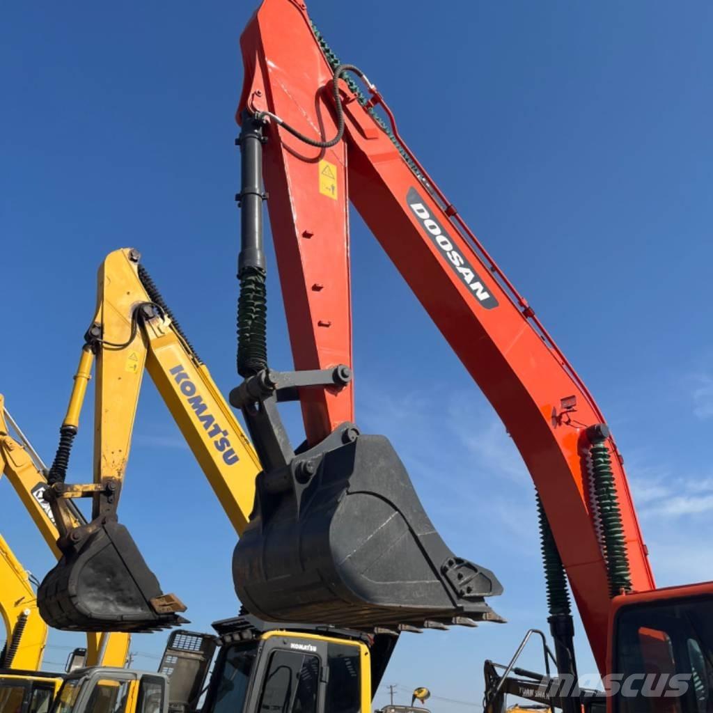 Doosan DX 300 Vikšriniai ekskavatoriai