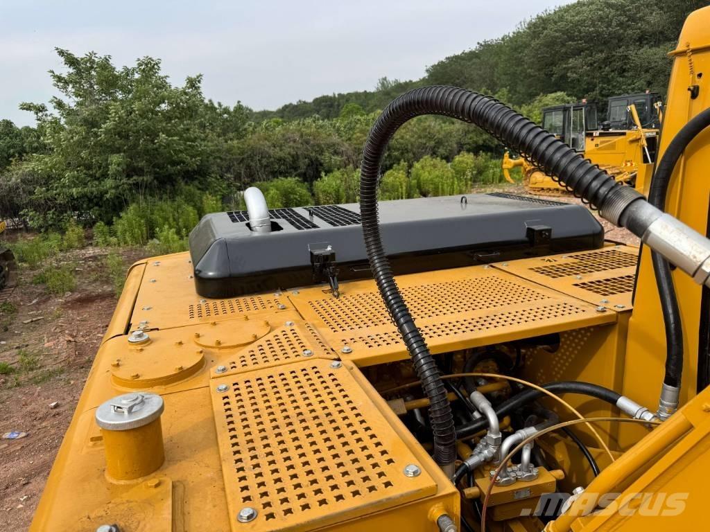 CAT 320 B L Vikšriniai ekskavatoriai