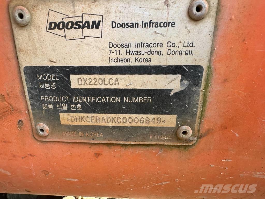 Doosan DX 220 LCA Vikšriniai ekskavatoriai