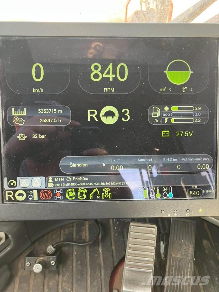 Komatsu 911.4 Miško technika (Harvesteriai)