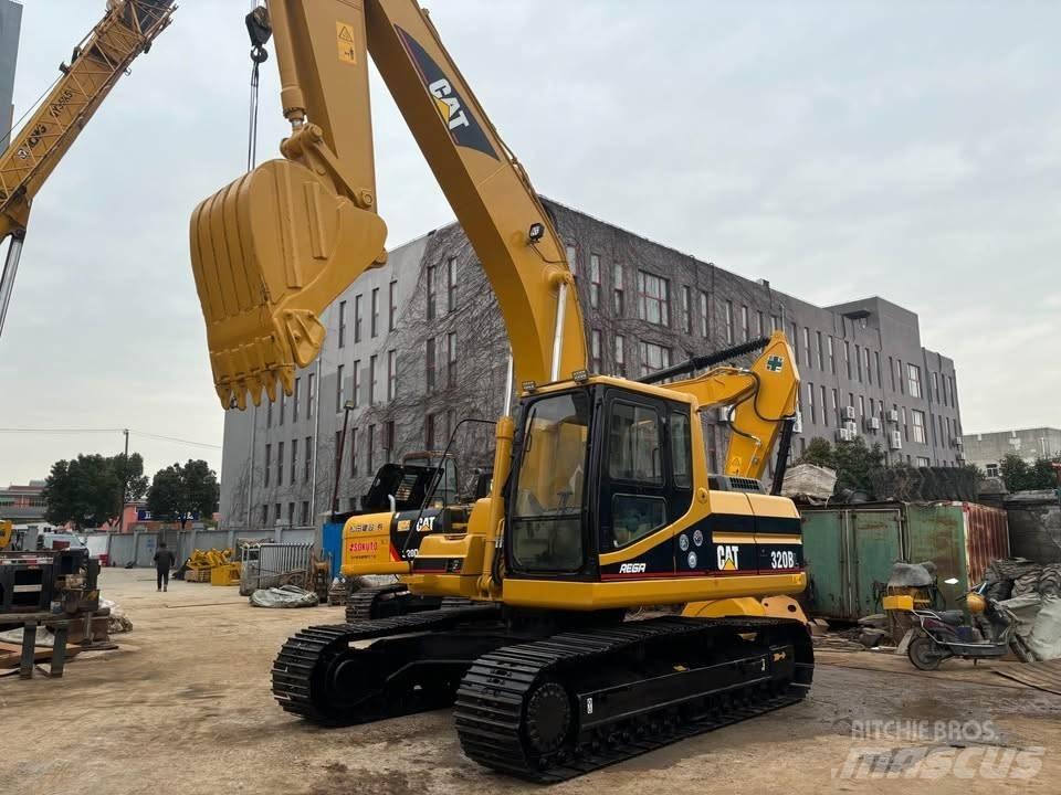 CAT 320 B L Vikšriniai ekskavatoriai