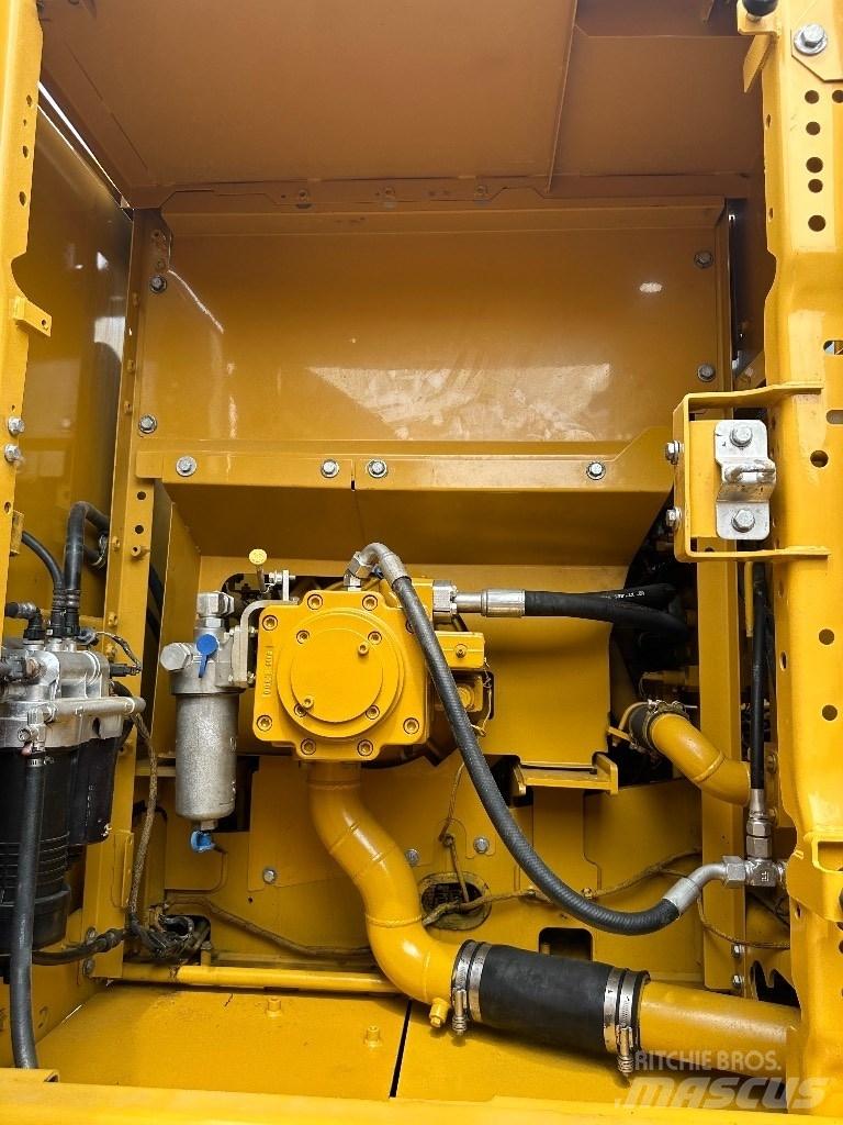 CAT CAT320 Vidutinės galios ekskavatoriai 7-12 t