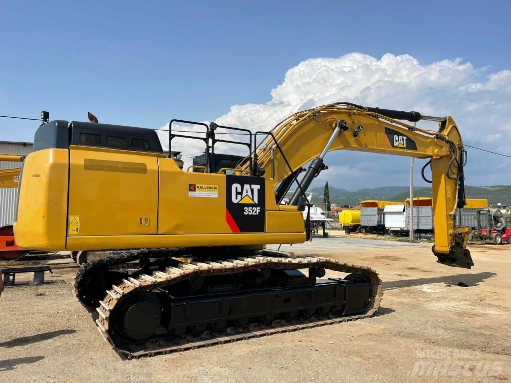CAT 352FL Vikšriniai ekskavatoriai