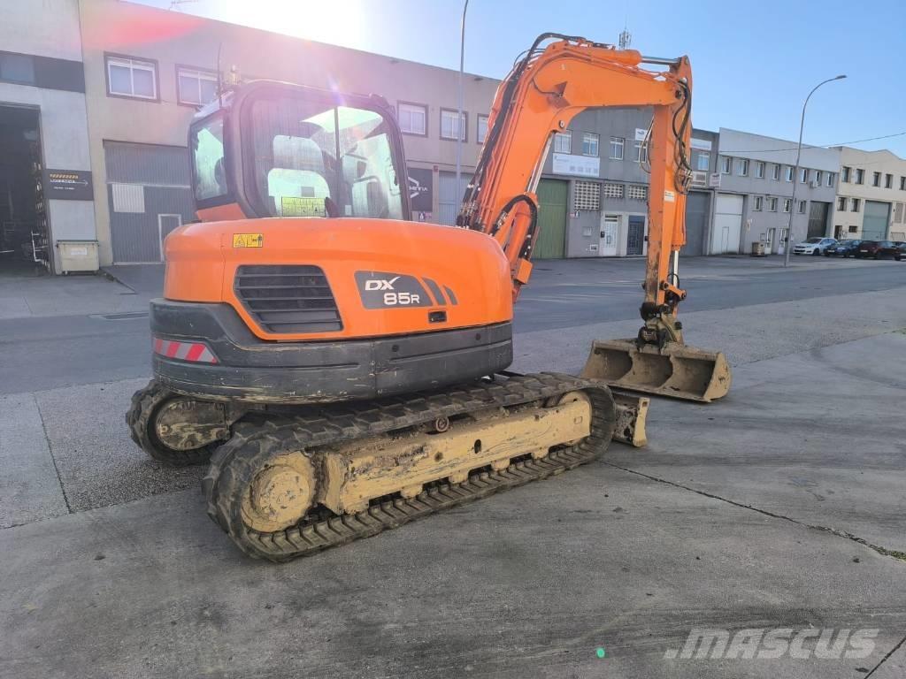 Doosan DX 85 R-3 Vidutinės galios ekskavatoriai 7-12 t