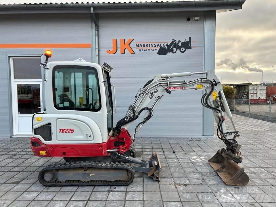 Takeuchi TB 225 Mini ekskavatoriai < 7 t