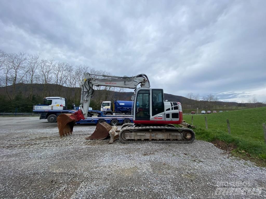 Takeuchi TB 2150 R Vikšriniai ekskavatoriai