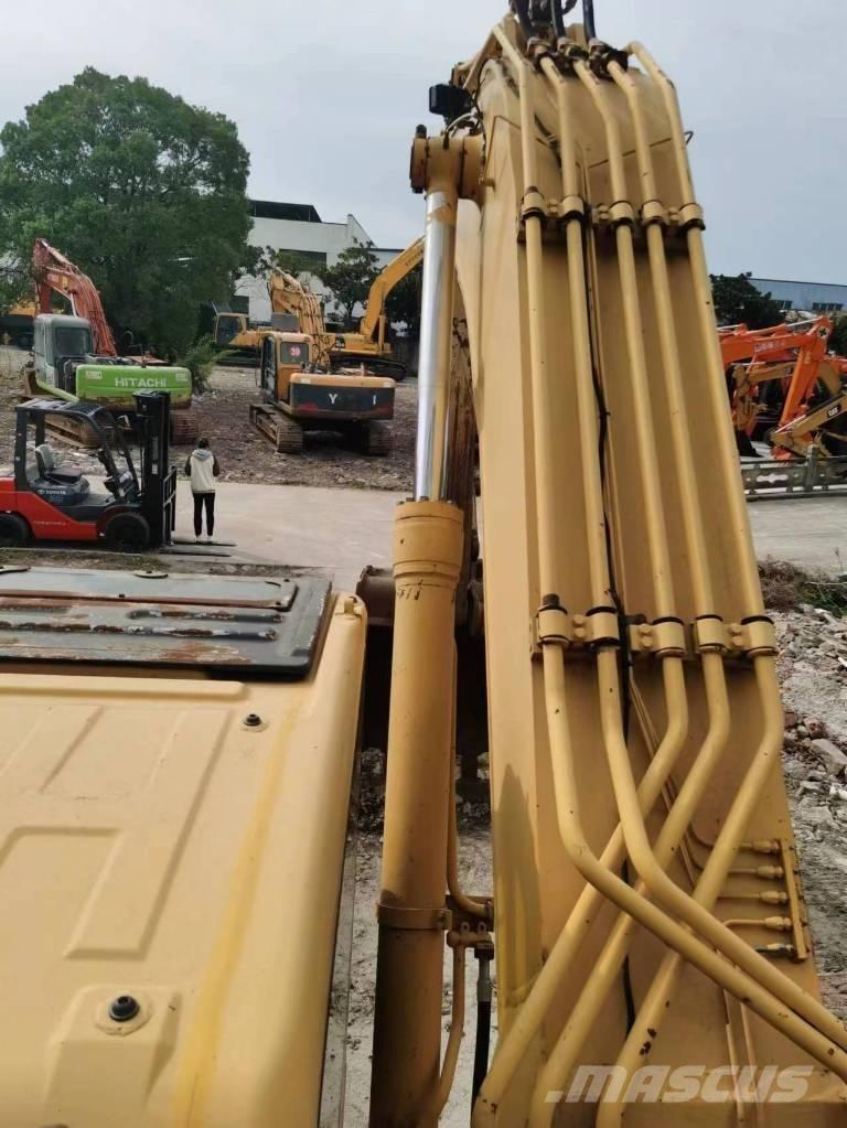 Komatsu PC 400-7 Vikšriniai ekskavatoriai