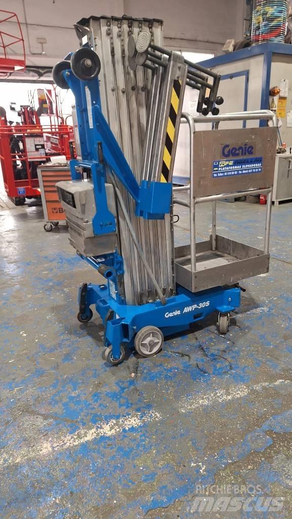 Genie AWP 30 S Vertikalūs stiebiniai keltuvai