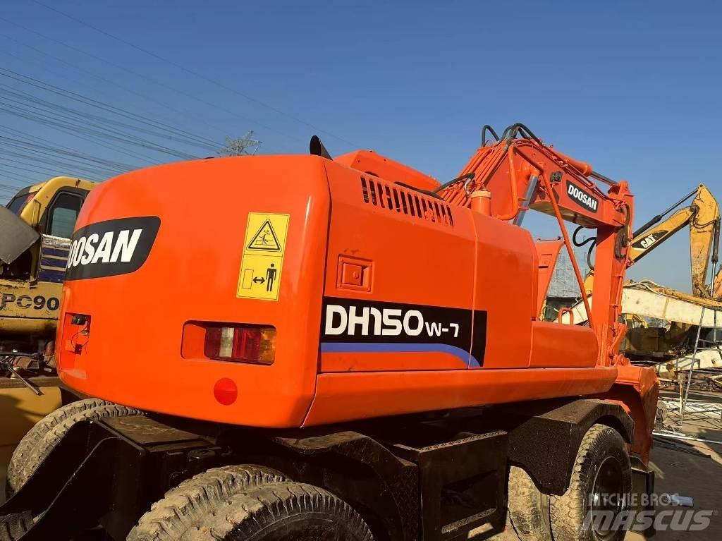 Doosan 150 W-7 Ratiniai ekskavatoriai