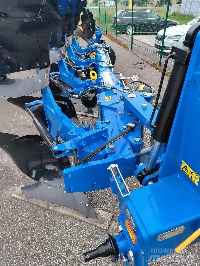 New Holland PHH4 Apverčiamieji plūgai