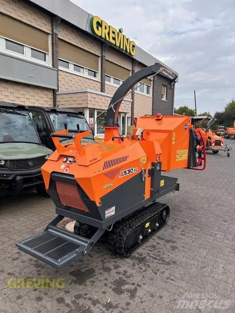 Jensen A530 Raupe Savaeigė pašarų ruošimo technika
