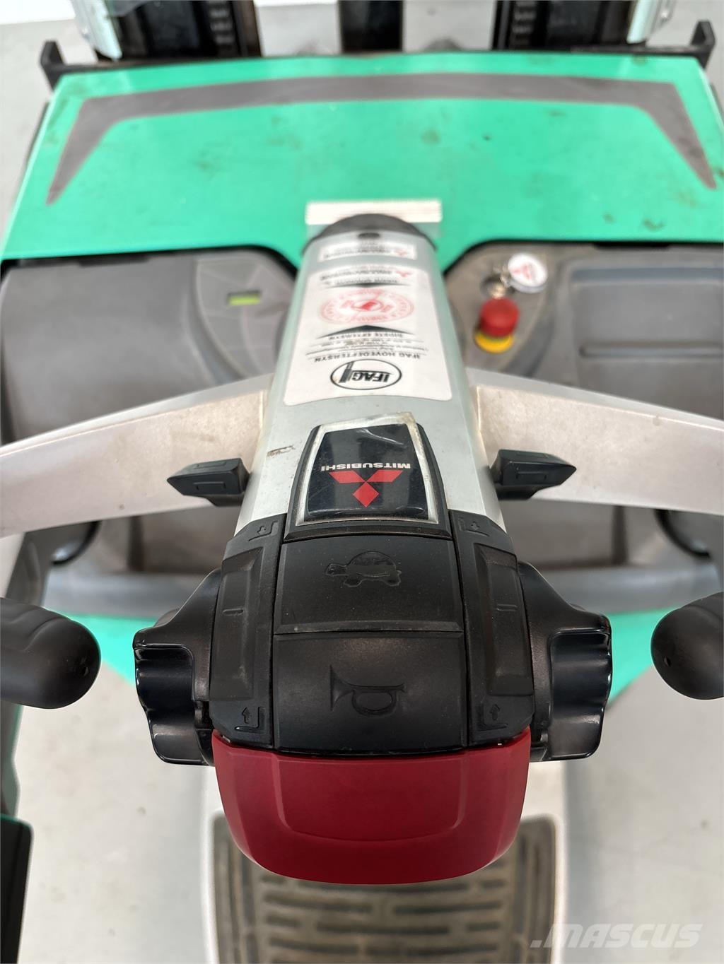 Mitsubishi SBV16N Savaeigiai rietuvai