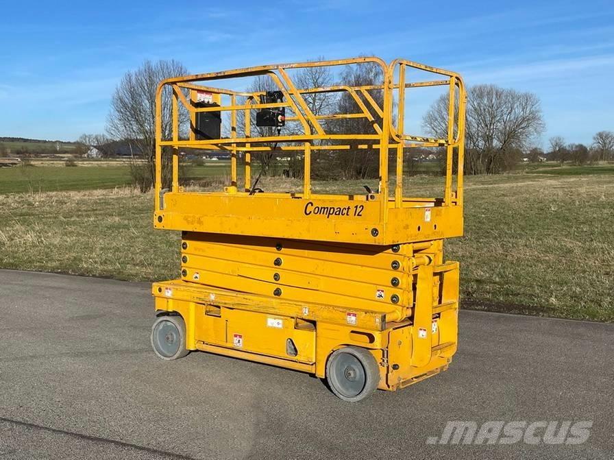 Haulotte Compact 12 Žirkliniai keltuvai
