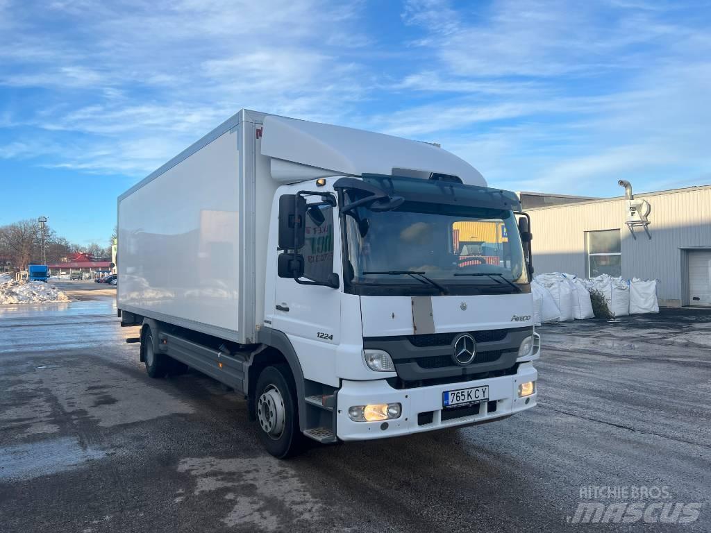 Mercedes-Benz ATEGO Sunkvežimiai su dengtu kėbulu