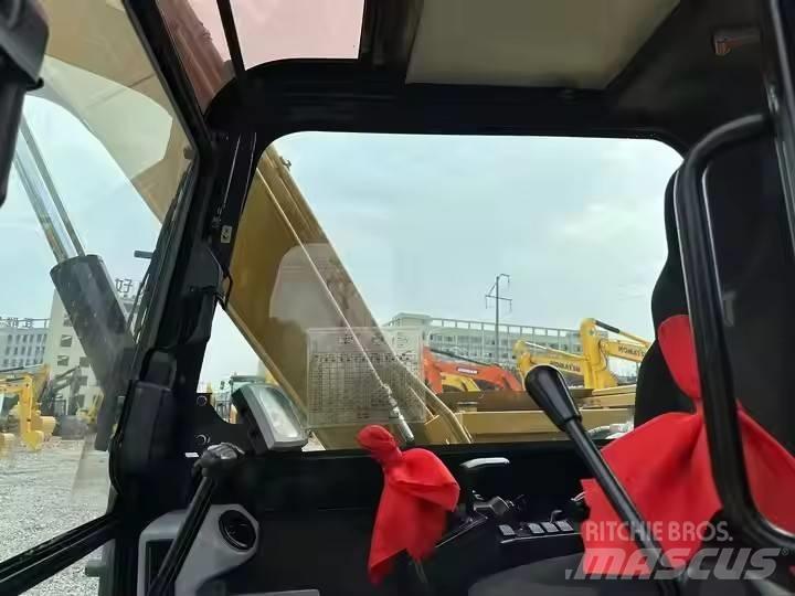 CAT 307 Vikšriniai ekskavatoriai