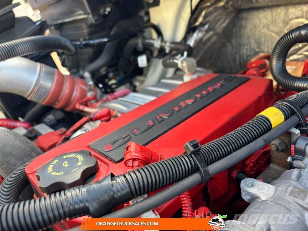 International MV607 Sunkvežimiai su dengtu kėbulu