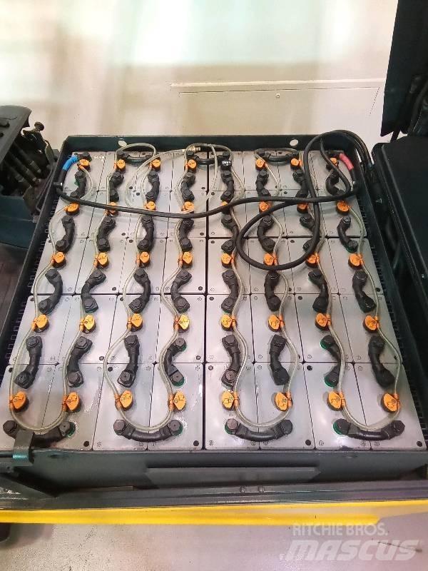 OM XE 50 Elektriniai šakiniai krautuvai