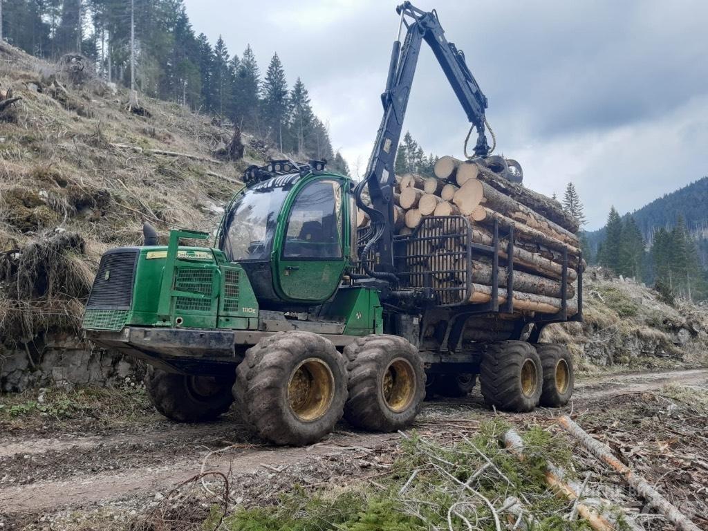 John Deere 1110 E Naudoti miškovežiai (Forvarderiai)