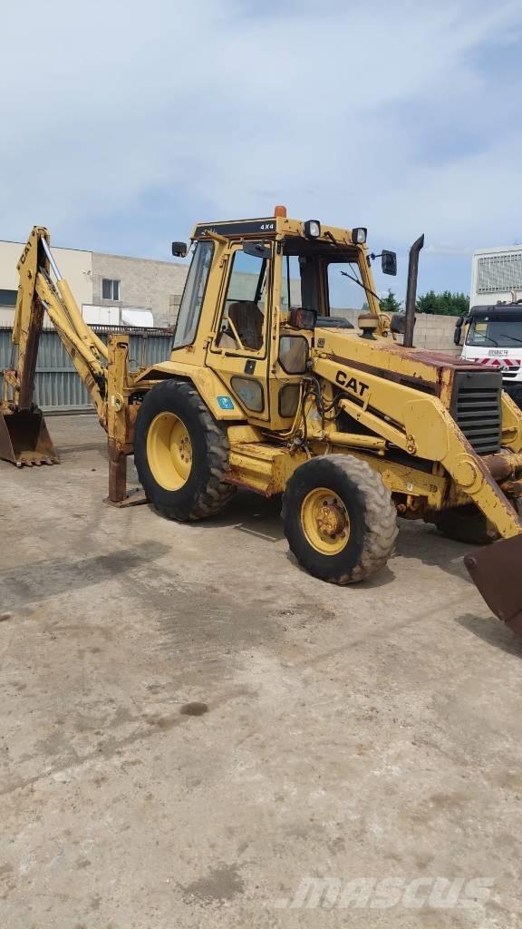 CAT 428 B 4x4 Ekskavatoriniai krautuvai