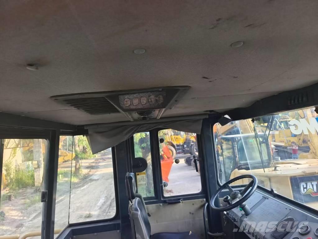 XCMG XP 263 Pneumo volai