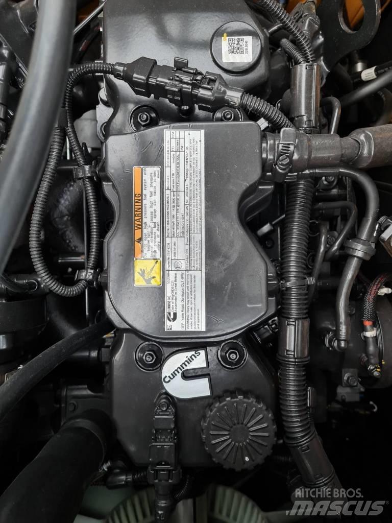 Hyundai HX210AL Vikšriniai ekskavatoriai