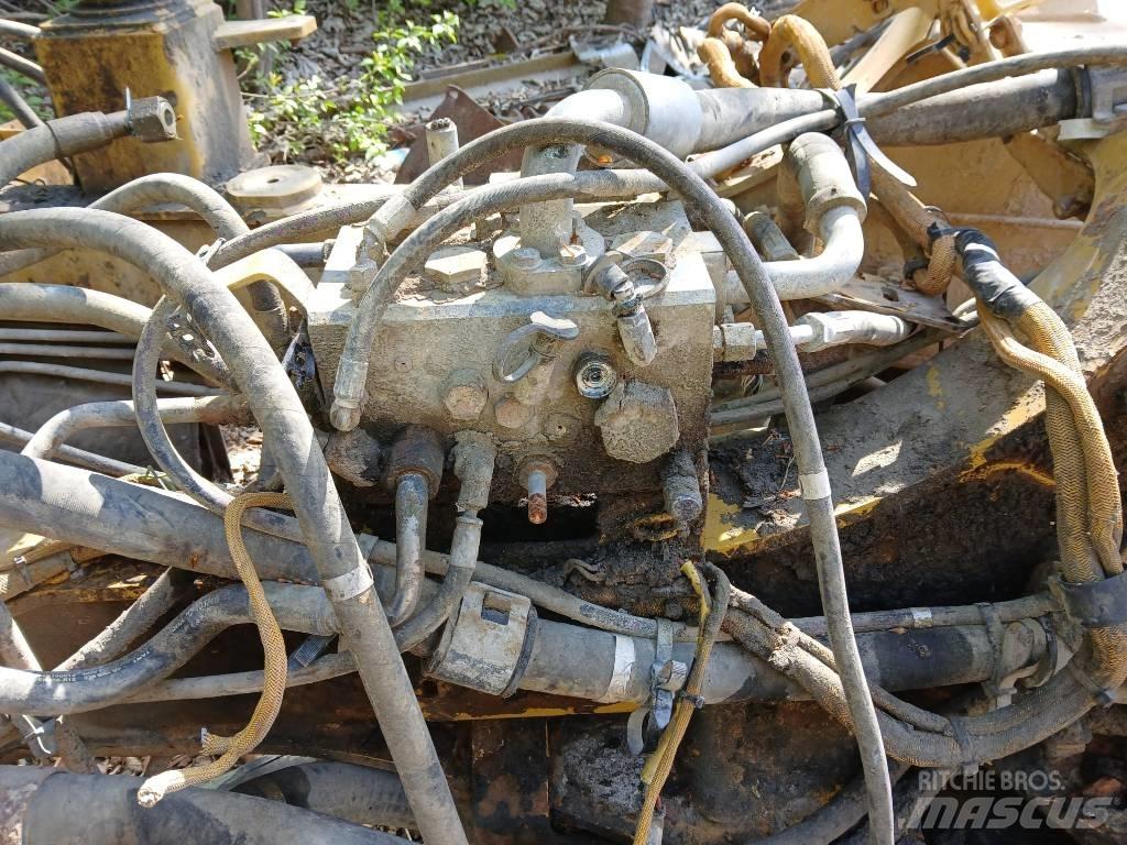 CAT 730 Karjeriniai savivarčiai