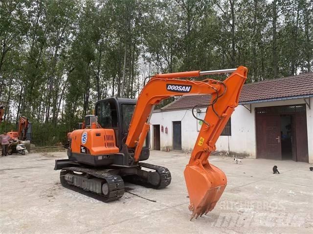 Doosan DX80 Mini ekskavatoriai < 7 t
