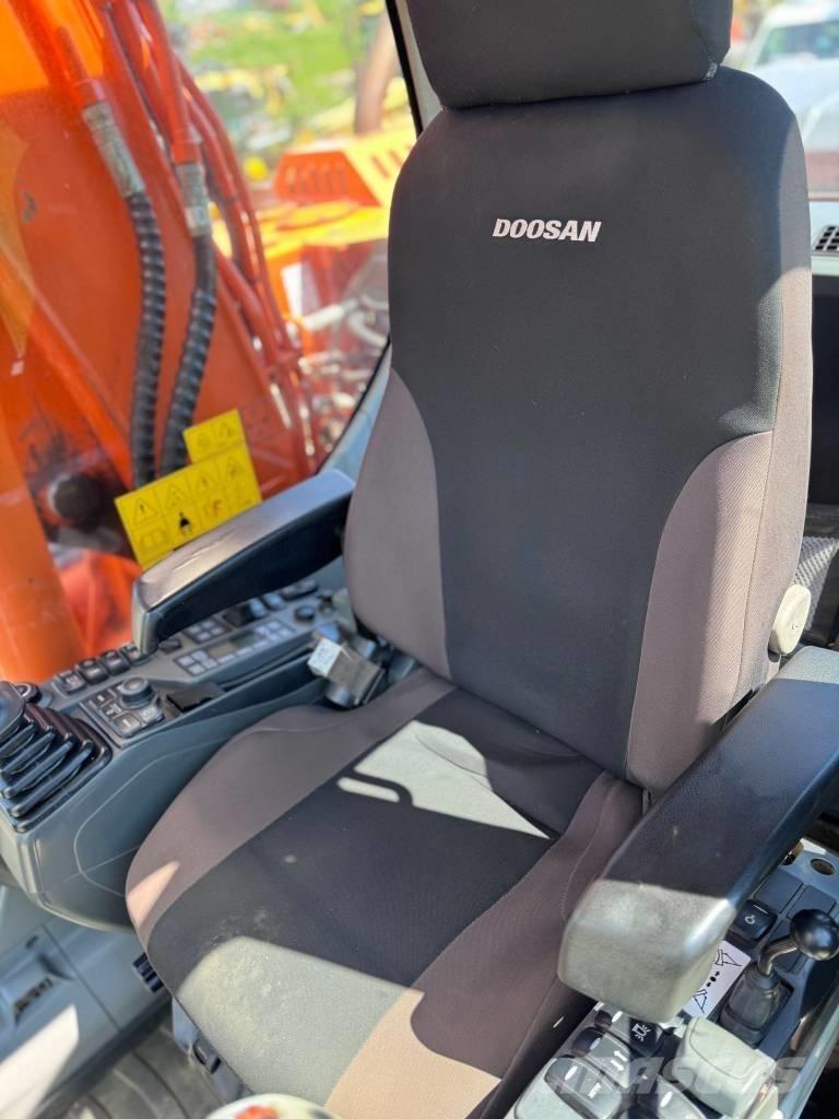 Doosan DX 140 W-3 Ratiniai ekskavatoriai