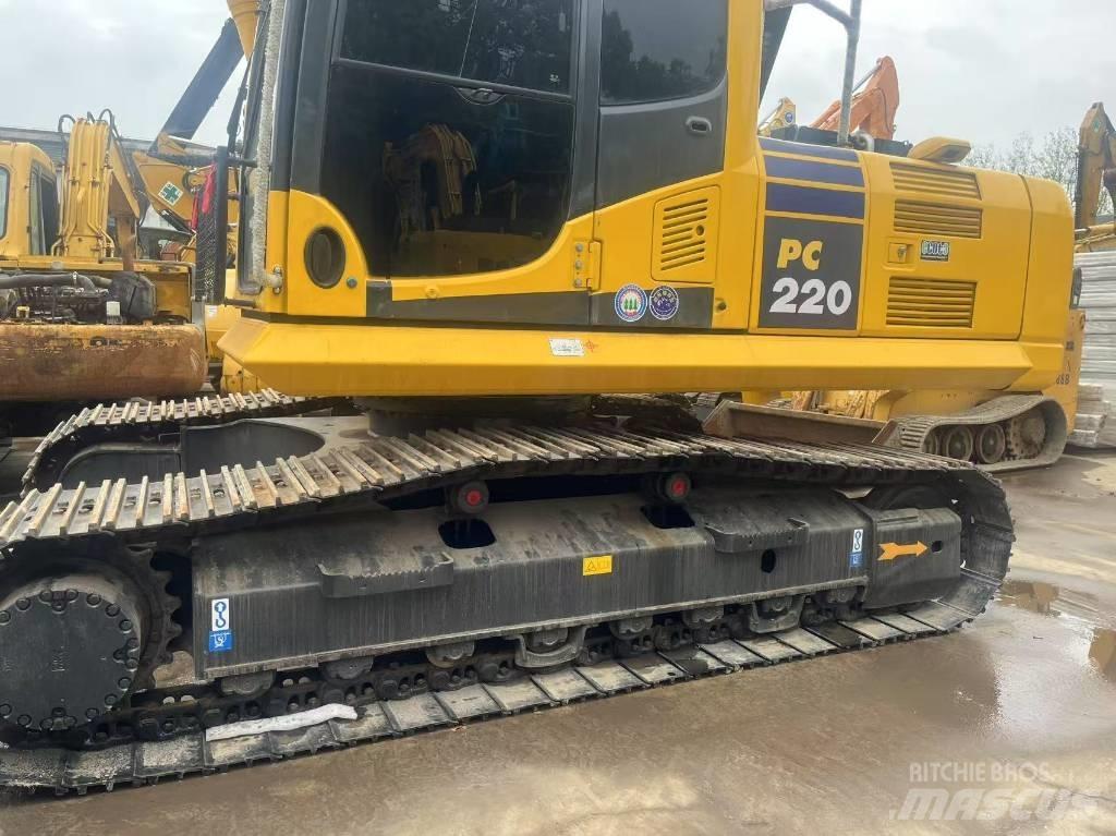 Komatsu PC 220-8 Vikšriniai ekskavatoriai