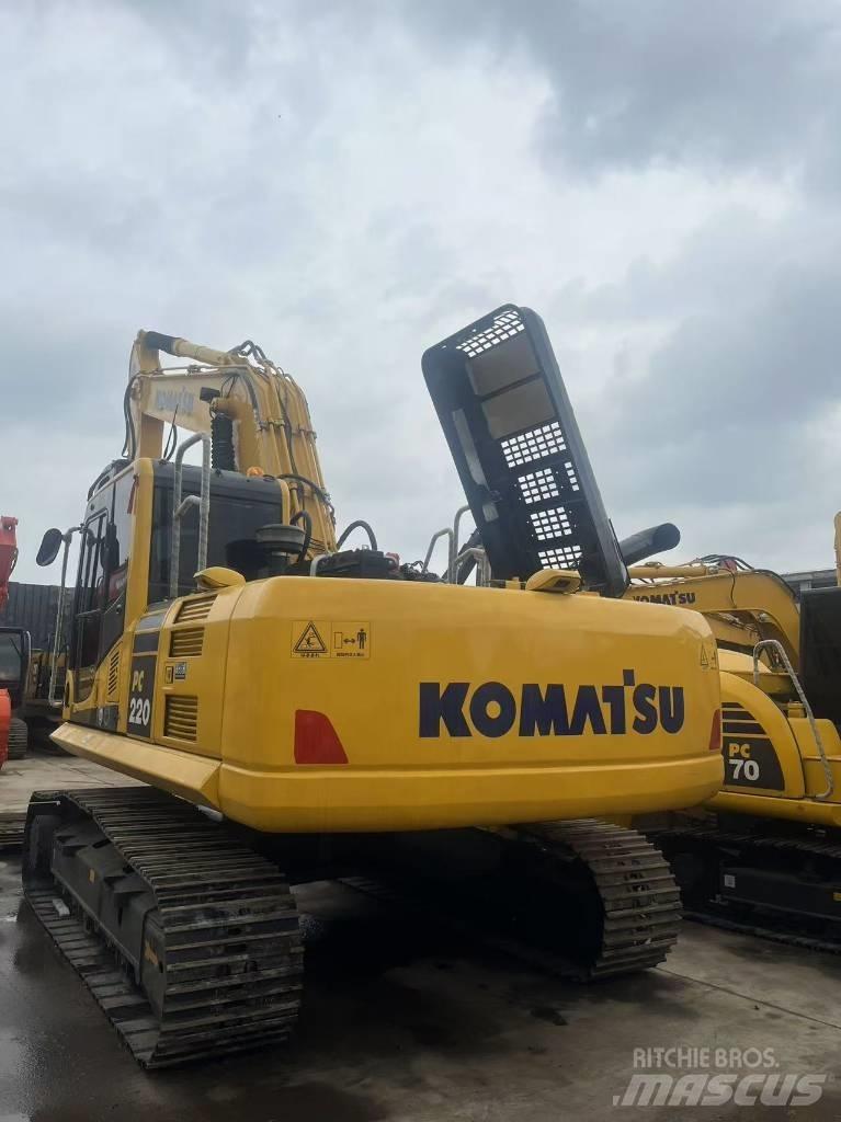 Komatsu PC 220-8 Vikšriniai ekskavatoriai