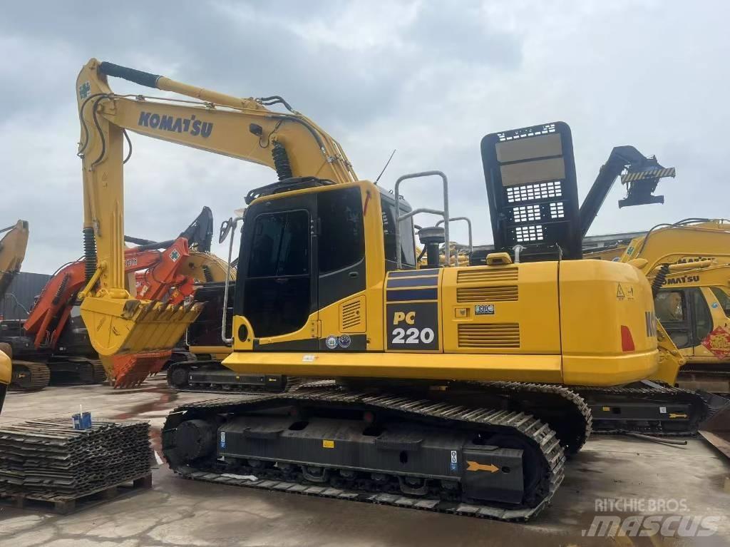 Komatsu PC 220-8 Vikšriniai ekskavatoriai