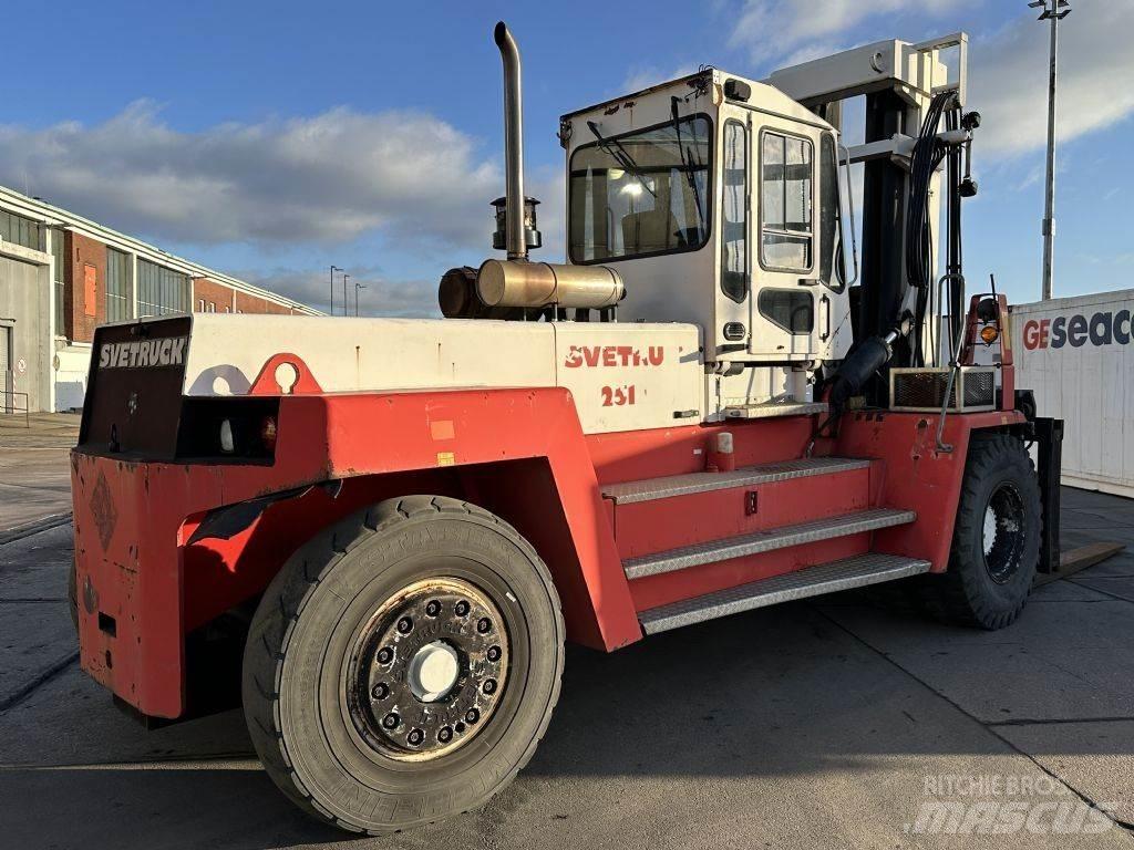 Svetruck 25120-45 Dyzeliniai krautuvai