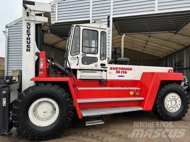 Svetruck 30120-46 Dyzeliniai krautuvai