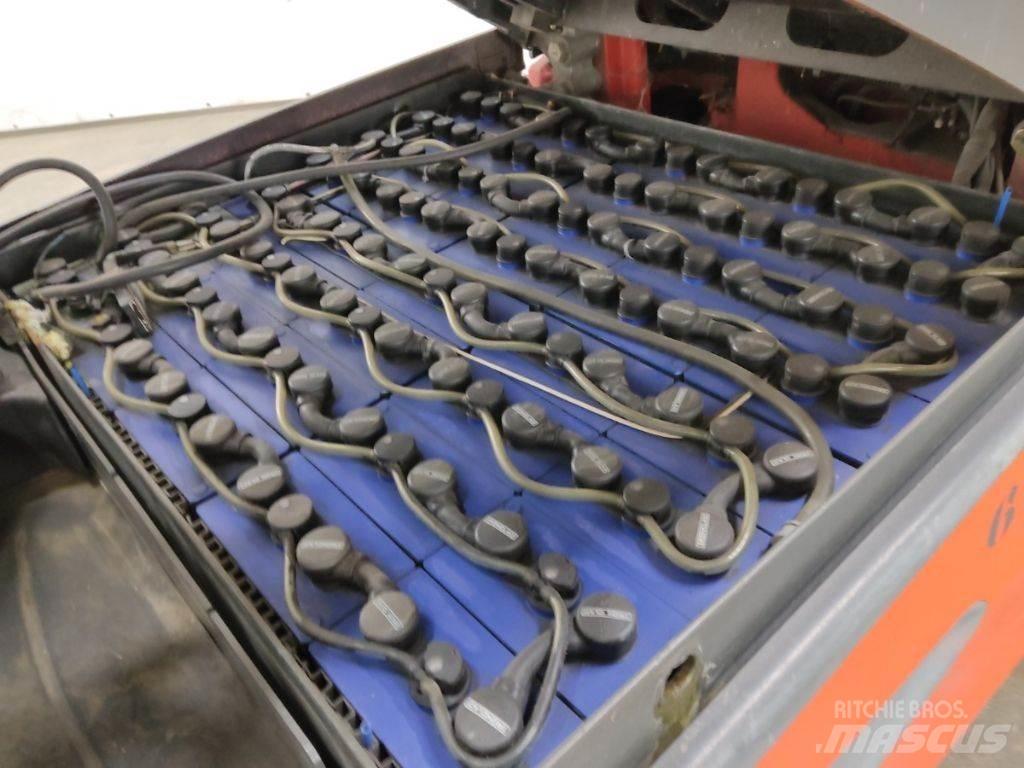 Linde E30L-01 Elektriniai šakiniai krautuvai