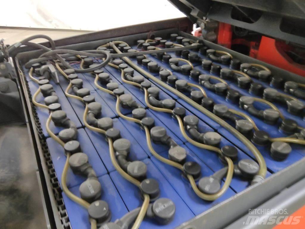 Linde E30L-01 Elektriniai šakiniai krautuvai