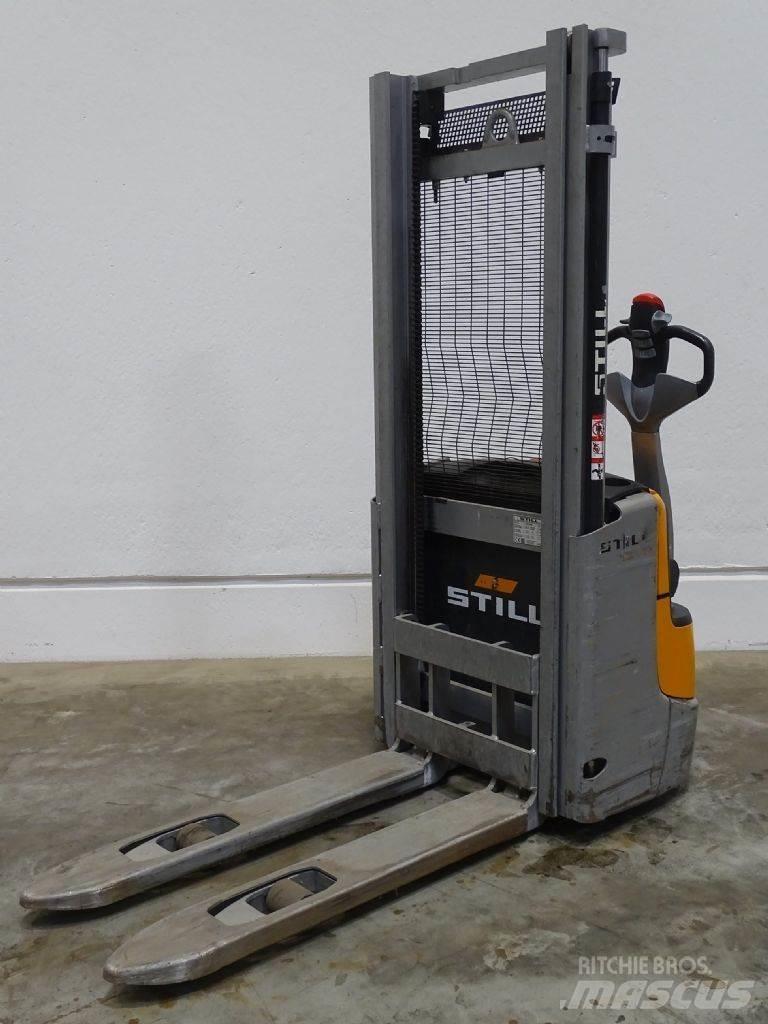 Still EXV10 Rankiniai vėžimėliai