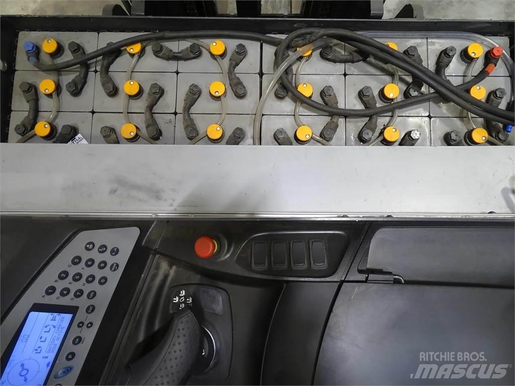 Still FM-X14 Šakiniai krautuvai su prailgintu keltuvu